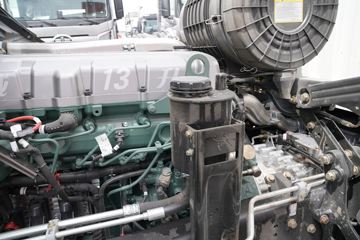 һ����� J7�ؿ� 560���� 8X4 9.5��AMT�Զ�����ʽ�ػ���(����)(CA5310XXYP77K24T4E6)ͼƬ