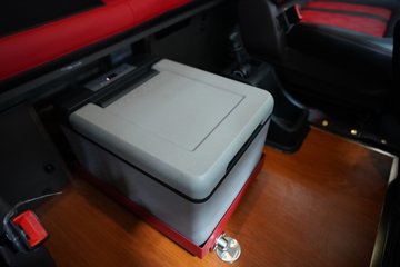 �������� ����H5 ���ư� 270���� 4X2 ��դʽ�ػ���ͼƬ