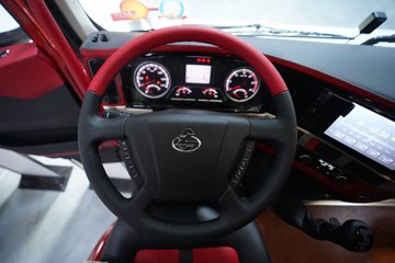 �������� ����H5 ���ư� 270���� 4X2 ��դʽ�ػ���ͼƬ