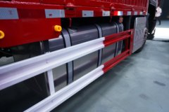 东风柳汽 乘龙H5 订制版 270马力 4X2 仓栅式载货车