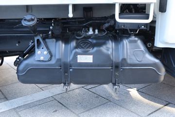 �������� С���Q�� 122���� 4X2 2.7����ж��(����)ͼƬ