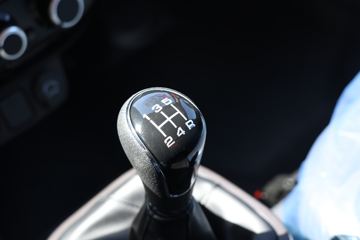 �������� С���C�� 95���� 4X2 2.6����ж��(����)ͼƬ