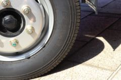 福田瑞沃 小金刚C版 95马力 4X2 2.6米自卸车(国六)(BJ3042D8PBA-01)