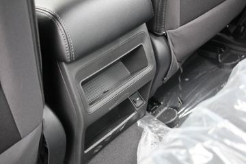 ������ʮ�� �￧TAGA H 2021�� 3.0T���� 142���� ���� �����˫��Ƥ��(����)ͼƬ