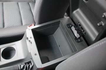 ������ʮ�� �￧TAGA H 2021�� 3.0T���� 142���� ���� �����˫��Ƥ��(����)ͼƬ