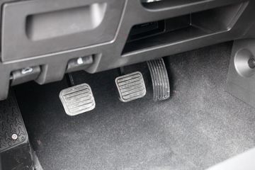 ������ʮ�� �￧TAGA H 2021�� 3.0T���� 142���� ���� �����˫��Ƥ��(����)ͼƬ