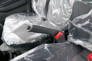 ���� ˧��Q3 130���� 4.13�׵�����ʽ�Ῠ(����)(HFC5041XXYP73K1C7S-1)ͼƬ