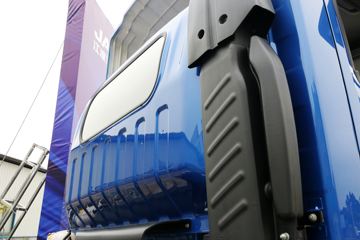 ���� ˧��Q7 170���� 5.4�׵��Ų�դʽ�Ῠ(����)ͼƬ