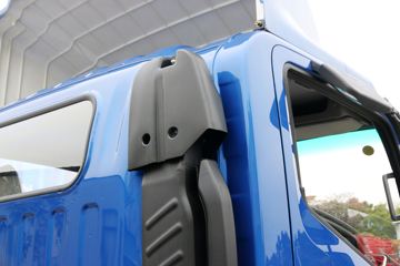 ���� ˧��Q7 170���� 5.4�׵��Ų�դʽ�Ῠ(����)ͼƬ