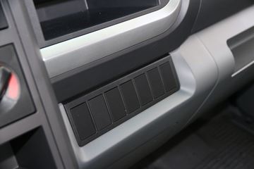 ���� ˧��Q7 170���� 5.4�׵��Ų�դʽ�Ῠ(����)ͼƬ