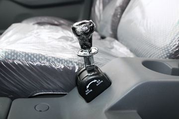 ���� ˧��Q7 170���� 5.4�׵��Ų�դʽ�Ῠ(����)ͼƬ