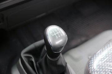 ���� ˧��Q7 170���� 5.4�׵��Ų�դʽ�Ῠ(����)ͼƬ