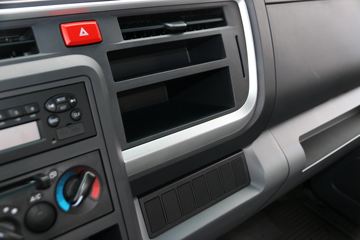 ���� ˧��Q7 170���� 5.4�׵��Ų�դʽ�Ῠ(����)ͼƬ