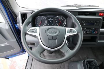 ���� ˧��Q7 170���� 5.4�׵��Ų�դʽ�Ῠ(����)ͼƬ