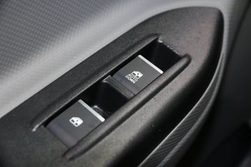 ���� ˧��Q7 170���� 5.4�׵��Ų�դʽ�Ῠ(����)ͼƬ