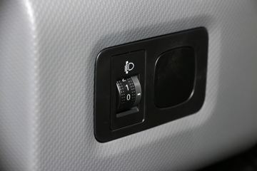 ���� ˧��Q7 170���� 5.4�׵��Ų�դʽ�Ῠ(����)ͼƬ