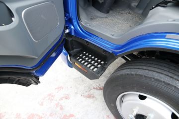 ���� ˧��Q7 170���� 5.4�׵��Ų�դʽ�Ῠ(����)ͼƬ