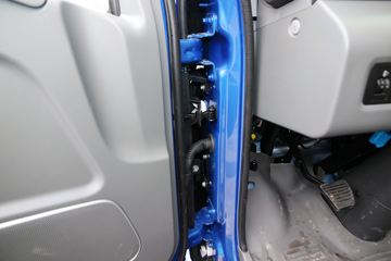 ���� ˧��Q7 170���� 5.4�׵��Ų�դʽ�Ῠ(����)ͼƬ