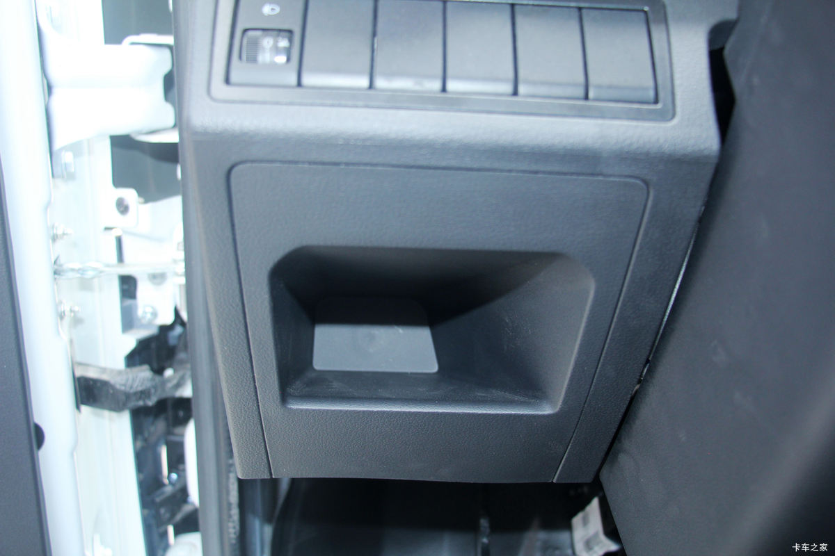 Ծ�� ����S80 1.5L 113���� ���� 3.36�׵�������С��(����)(SH1033PEGCNZ2)��ʻ��                                               