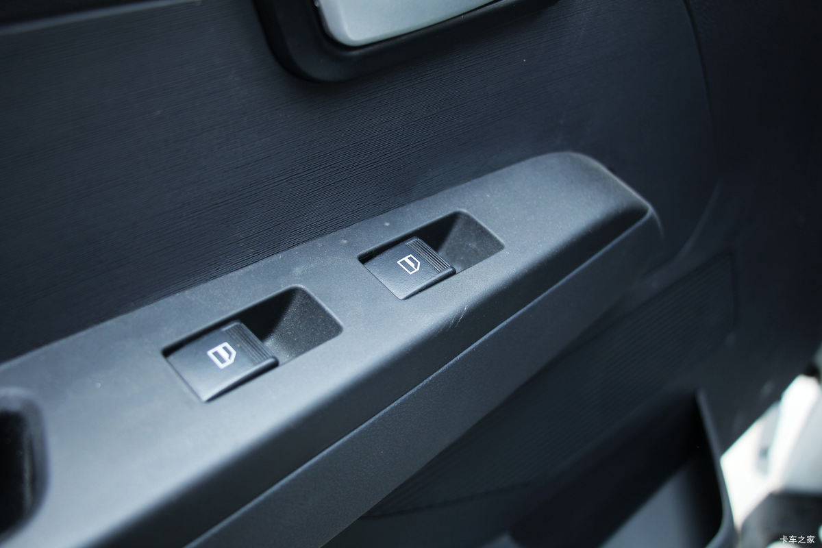 Ծ�� ����S80 1.5L 113���� ���� 3.36�׵�������С��(����)(SH1033PEGCNZ2)��ʻ��                                               