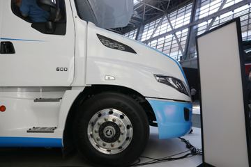 �������� ����T7C����� 600���� 6X4 AMT�Զ���ǣ����(����)ͼƬ