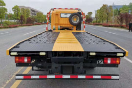 重汽豪曼底盘&nbsp;清障车外观图片