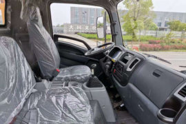 重汽豪曼底盘&nbsp;清障车驾驶室图片