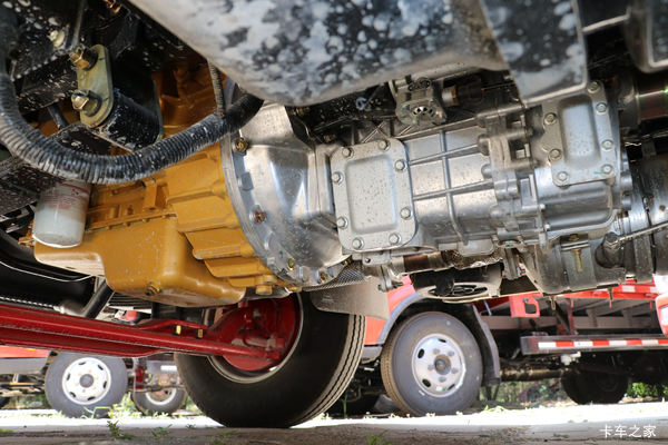 优惠0.8万 多利卡D6-N载货车 火热促销中
