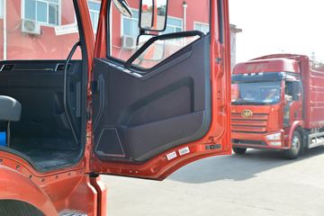 һ����� J6L�п� ��Ӣ�� 240���� 4X2 6.75�ײ�դʽ�ػ���(CA5180CCYP62K1L4A1E5)ͼƬ