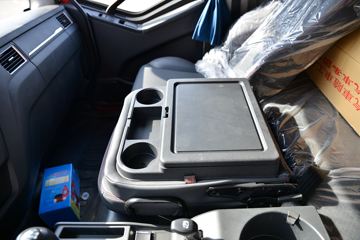 һ����� J6L�п� ��Ӣ�� 240���� 4X2 6.75�ײ�դʽ�ػ���(CA5180CCYP62K1L4A1E5)ͼƬ