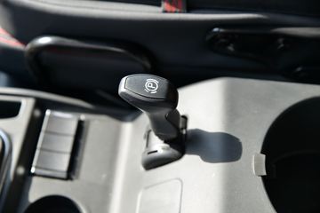 һ����� J6L�п� ��Ӣ�� 240���� 4X2 6.75�ײ�դʽ�ػ���(CA5180CCYP62K1L4A1E5)ͼƬ