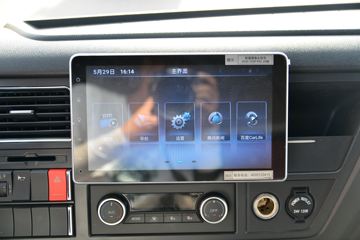 һ����� J6L�п� ��Ӣ�� 240���� 4X2 6.75�ײ�դʽ�ػ���(CA5180CCYP62K1L4A1E5)ͼƬ