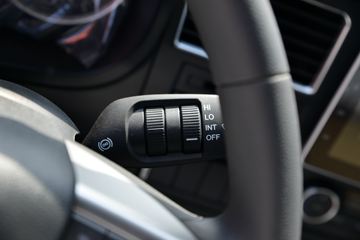 һ����� J6L�п� ��Ӣ�� 240���� 4X2 6.75�ײ�դʽ�ػ���(CA5180CCYP62K1L4A1E5)ͼƬ