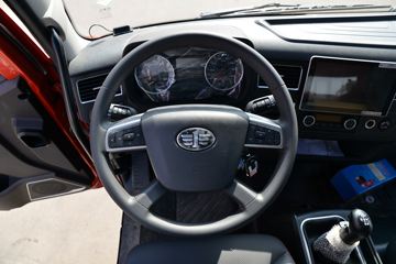 һ����� J6L�п� ��Ӣ�� 240���� 4X2 6.75�ײ�դʽ�ػ���(CA5180CCYP62K1L4A1E5)ͼƬ