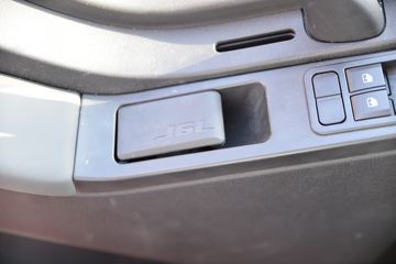 һ����� J6L�п� ��Ӣ�� 240���� 4X2 6.75�ײ�դʽ�ػ���(CA5180CCYP62K1L4A1E5)ͼƬ