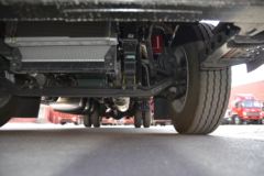一汽解放 J6L中卡 质惠版绿通 240马力 4X2 6.8米厢式载货车(国六)(CA5180XXYP62K1L4A2E6)