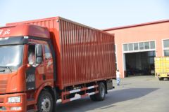 一汽解放 J6L中卡 质惠版绿通 240马力 4X2 6.8米厢式载货车(国六)(CA5180XXYP62K1L4A2E6)