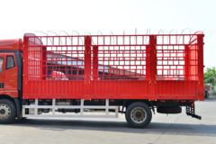 一汽解放 J6L中卡 精英版 240马力 4X2 6.75米仓栅式载货车(CA5180CCYP62K1L4A1E5)