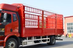 一汽解放 J6L中卡 精英版 240马力 4X2 6.75米仓栅式载货车(CA5180CCYP62K1L4A1E5)