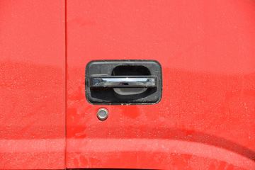 ���� ����˹V9 220���� 4X2 6.8�ײ�դʽ�ػ���(HFC5180CCYB90K2E2S)ͼƬ