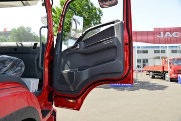 ���� ����˹V9 220���� 4X2 6.8�ײ�դʽ�ػ���(HFC5180CCYB90K2E2S)ͼƬ