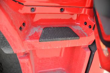 ���� ����˹V9 220���� 4X2 6.8�ײ�դʽ�ػ���(HFC5180CCYB90K2E2S)ͼƬ