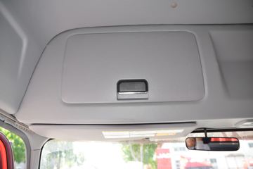 ���� ����˹V9 220���� 4X2 6.8�ײ�դʽ�ػ���(HFC5180CCYB90K2E2S)ͼƬ