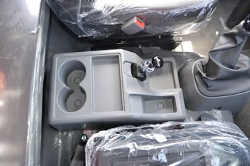 ���� ����˹V9 220���� 4X2 6.8�ײ�դʽ�ػ���(HFC5180CCYB90K2E2S)ͼƬ