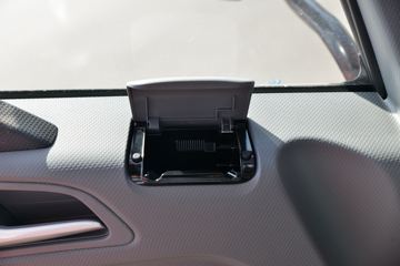 ���� ����˹V9 220���� 4X2 6.8�ײ�դʽ�ػ���(HFC5180CCYB90K2E2S)ͼƬ