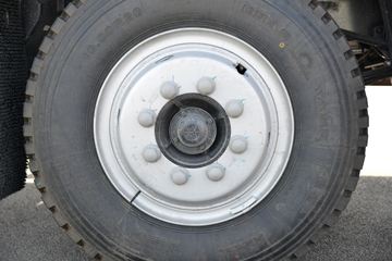 ���� ����˹V9 220���� 4X2 6.8�ײ�դʽ�ػ���(HFC5180CCYB90K2E2S)ͼƬ