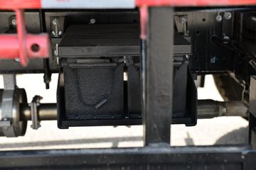 ���� ����˹V9 220���� 4X2 6.8�ײ�դʽ�ػ���(HFC5180CCYB90K2E2S)ͼƬ