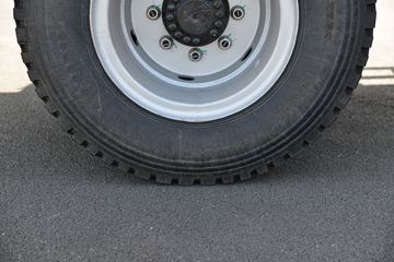 ���� ����˹V9 220���� 4X2 6.8�ײ�դʽ�ػ���(HFC5180CCYB90K2E2S)ͼƬ