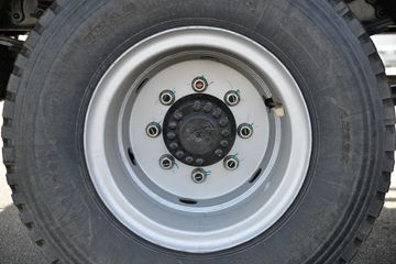 ���� ����˹V9 220���� 4X2 6.8�ײ�դʽ�ػ���(HFC5180CCYB90K2E2S)ͼƬ