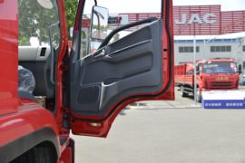 德沃斯Q9&nbsp;载货车驾驶室                                               图片